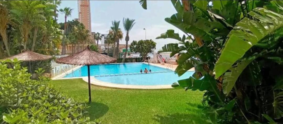 Apartamento Acapulco Luxe Piso 3 En 1A Linea Playa Poniente Benidorm Top Vistas Al Mar Espectaculares Y De Luxe Con Acceso A Piscina Y Garaje Privado Exterior foto