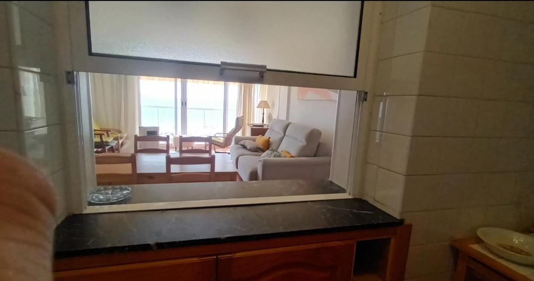 Apartamento Acapulco Luxe Piso 3 En 1A Linea Playa Poniente Benidorm Top Vistas Al Mar Espectaculares Y De Luxe Con Acceso A Piscina Y Garaje Privado Exterior foto